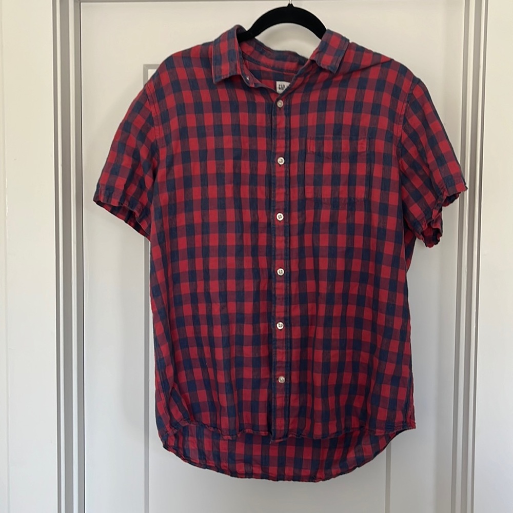 Gap linen blend checkered button up (size L)